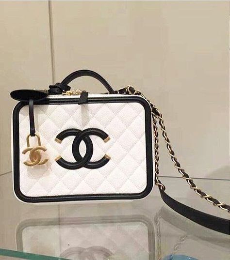 Petite Bijou Case